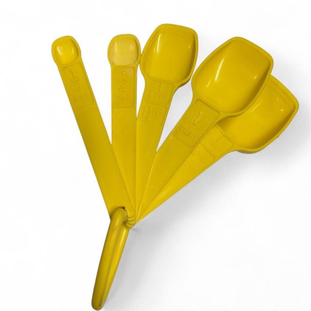 Vintage Tupperware Yellow Measuring Spoons Set 5 Piece
